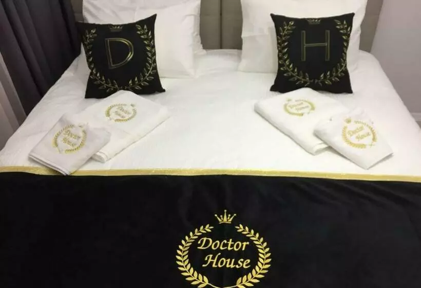 Hotelli Doctor House