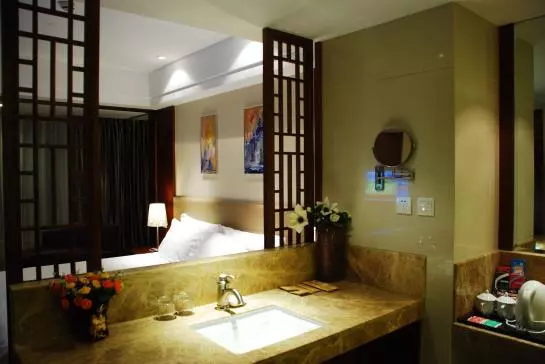 Baolong Homelike Hotel (Wusong Branch)