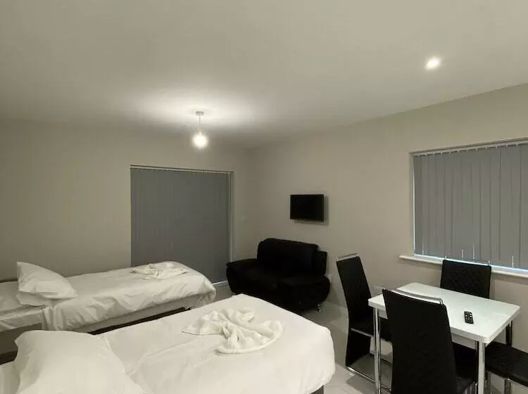 Buckingham Apartment
