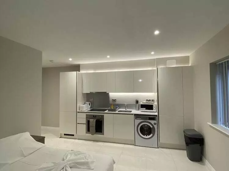 Buckingham Apartment