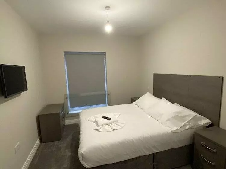 Buckingham Apartment