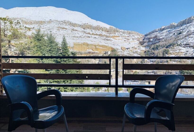 Faraya Village Club