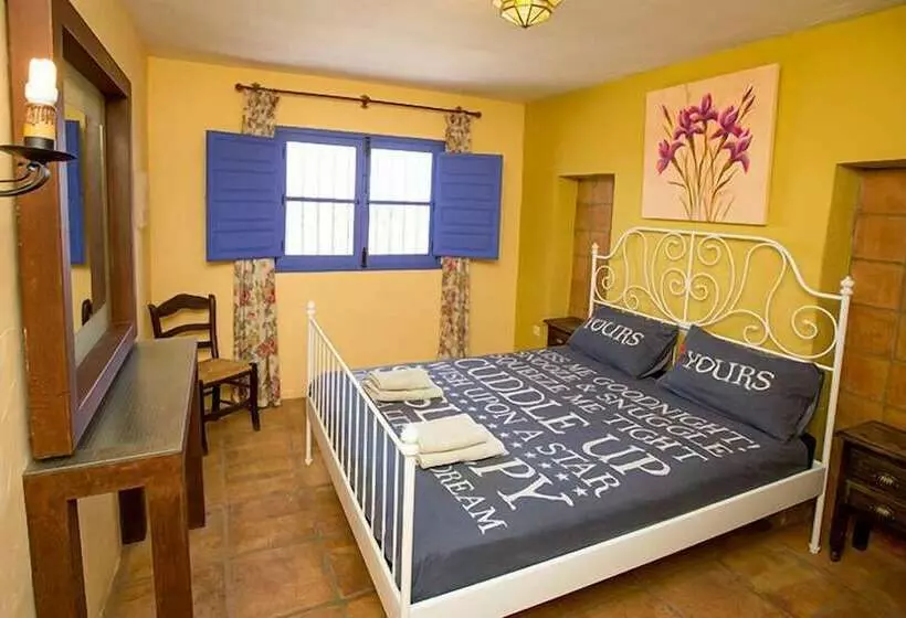 Hacienda Guaro Viejo