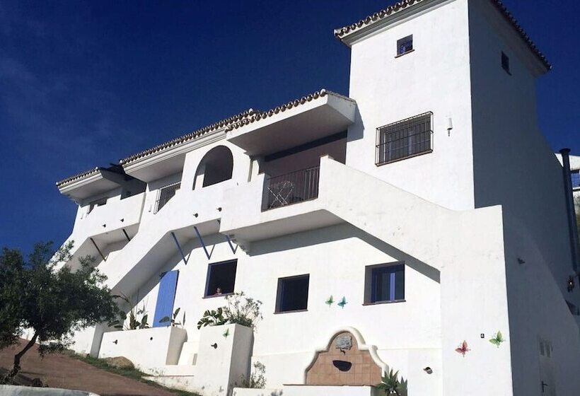 Hacienda Guaro Viejo