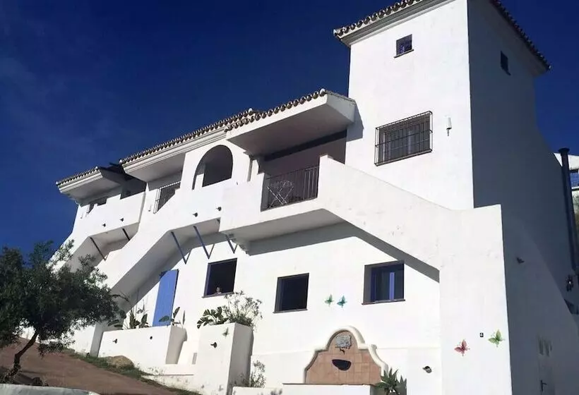 Hacienda Guaro Viejo