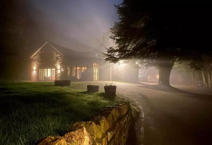 호텔 Acorns Old Farm