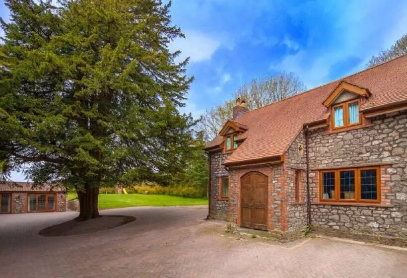 호텔 Acorns Old Farm