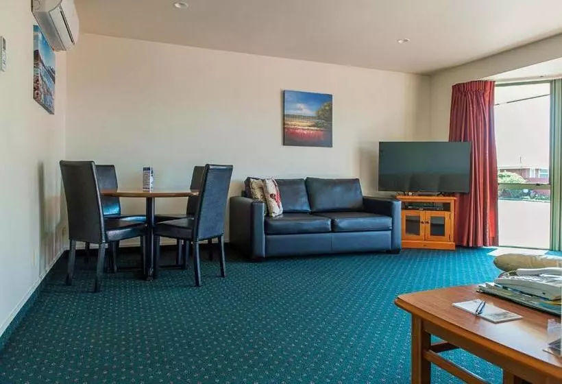 Отель Asure Ashley Motor Lodge