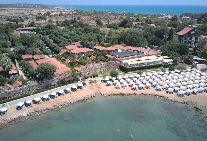 בית מלון כפרי Can Garden Beach