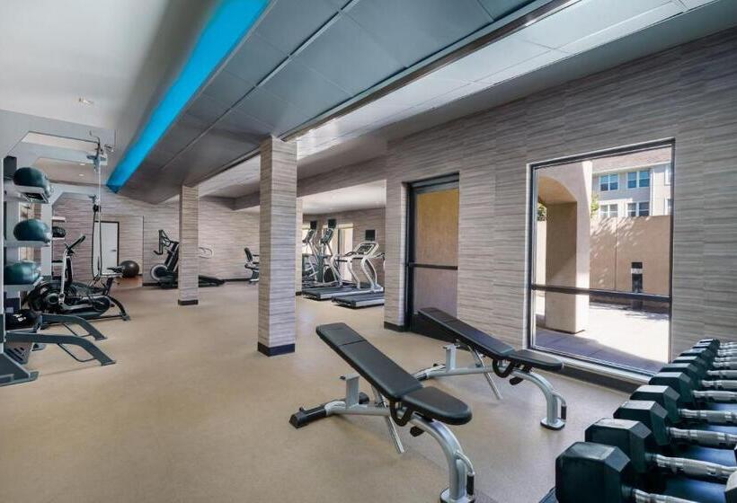 Отель Courtyard By Marriott Salinas Monterey