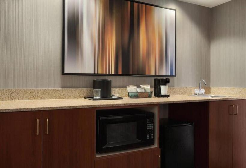 Отель Courtyard By Marriott Salinas Monterey