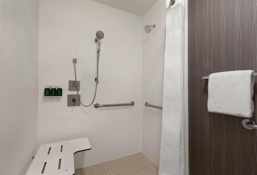 Отель Courtyard By Marriott Salinas Monterey