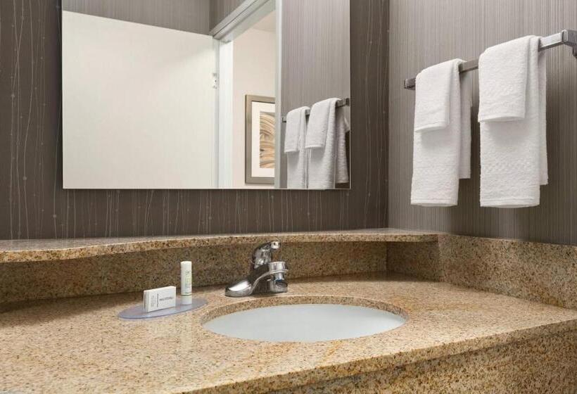 Отель Courtyard By Marriott Salinas Monterey