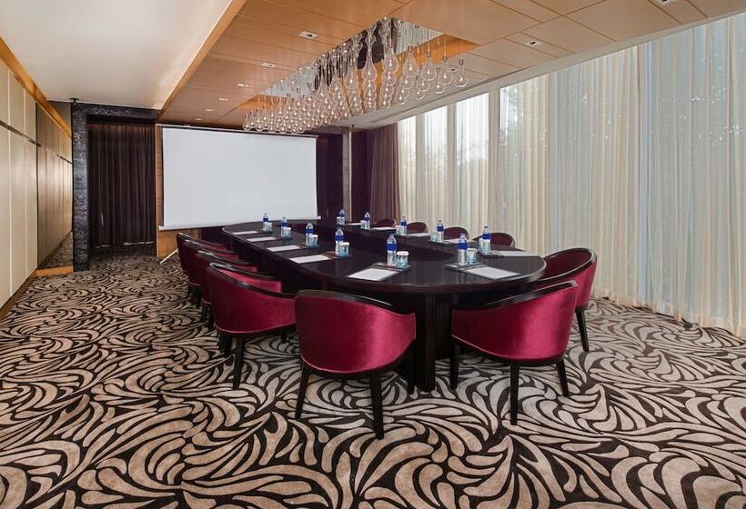 호텔 Crowne Plaza Shanghai Xiayang Lake, An Ihg