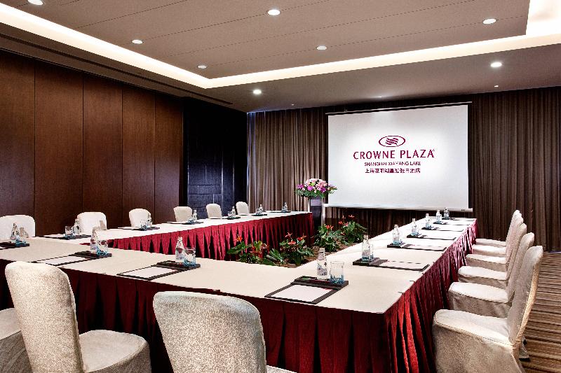 호텔 Crowne Plaza Shanghai Xiayang Lake, An Ihg