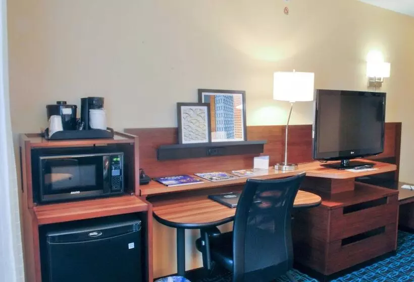 Отель Fairfield Inn Kansas City Downtown/union Hill