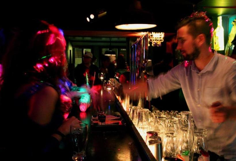 בית מלון כפרי Popcorn!