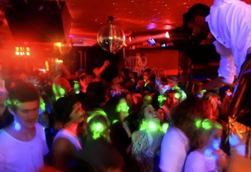 בית מלון כפרי Popcorn!