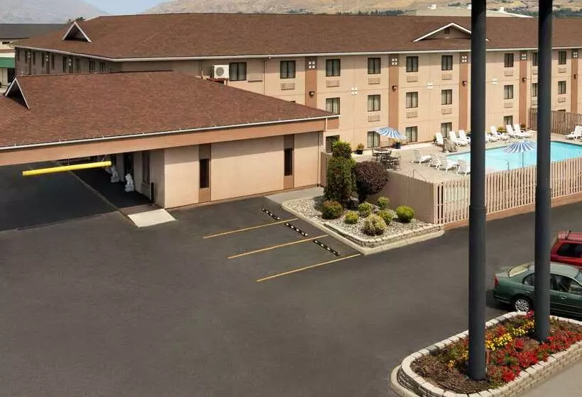 בית מלון כפרי Quality Inn Wenatchee Leavenworth