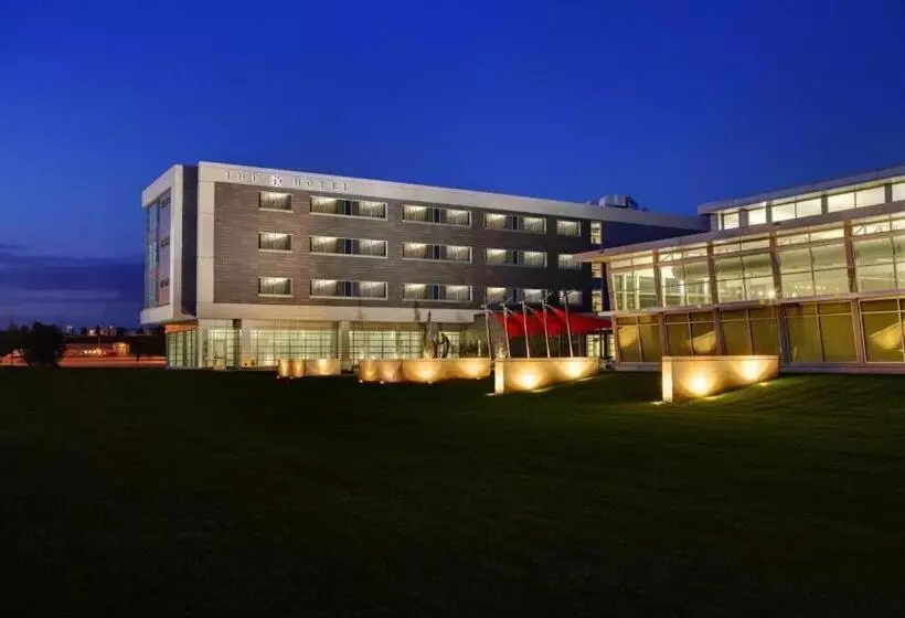 The Hotel At Kirkwood Center