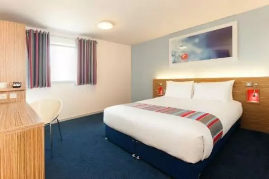 ホテル Travelodge Newbury London Road