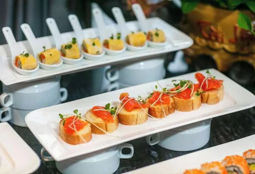 Hotel May De Ville Lakeside