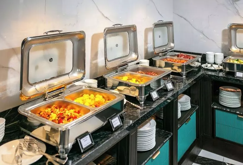 Hotel May De Ville Lakeside