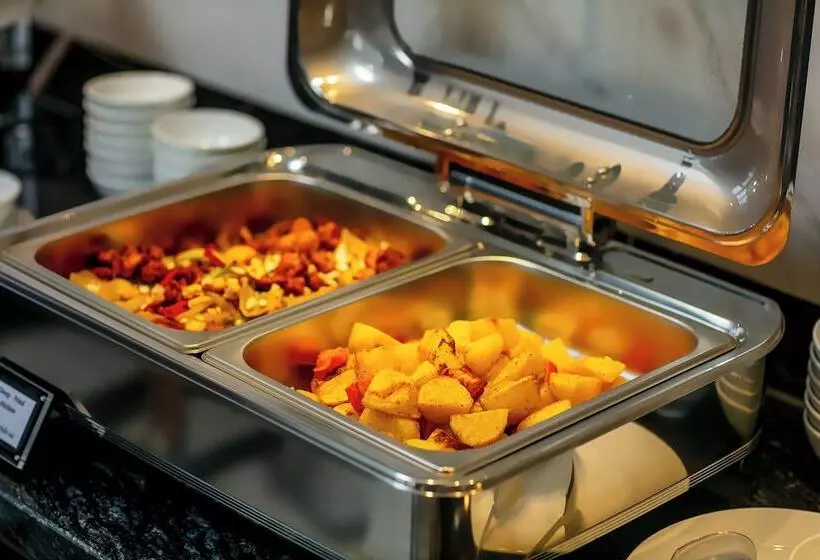 Hotel May De Ville Lakeside