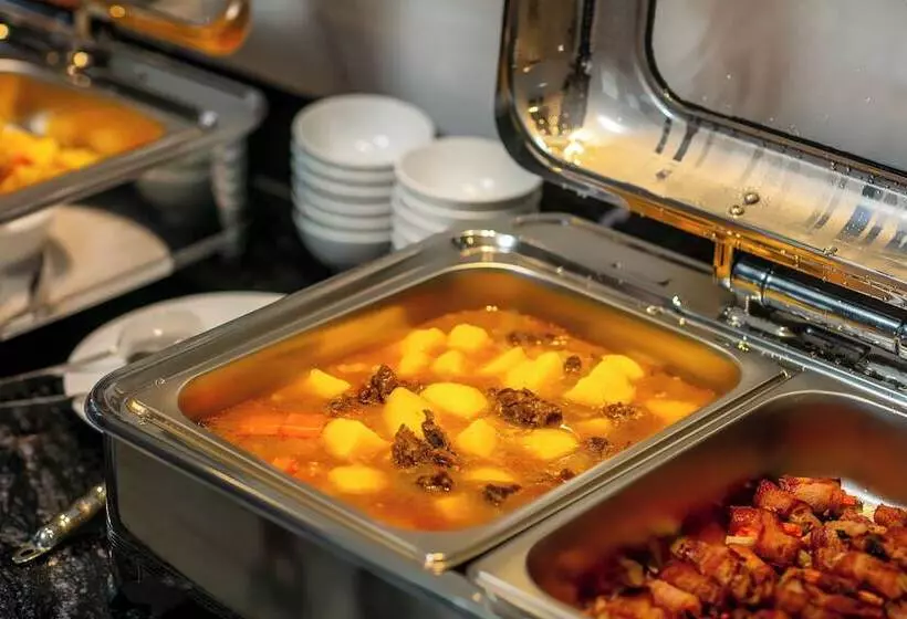 Hotel May De Ville Lakeside