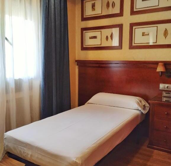 בית מלון כפרי Hostal Los Infantes