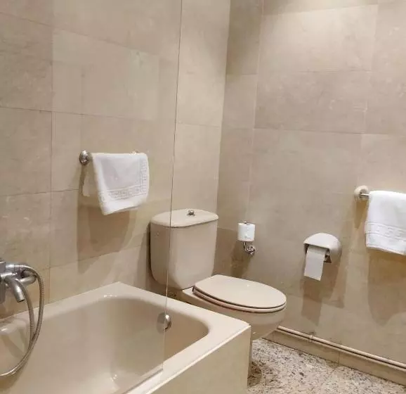 Hotelli Hostal Los Infantes