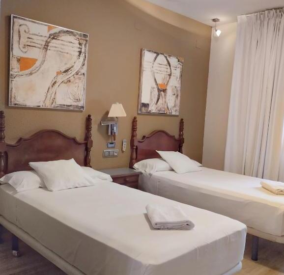 בית מלון כפרי Hostal Los Infantes