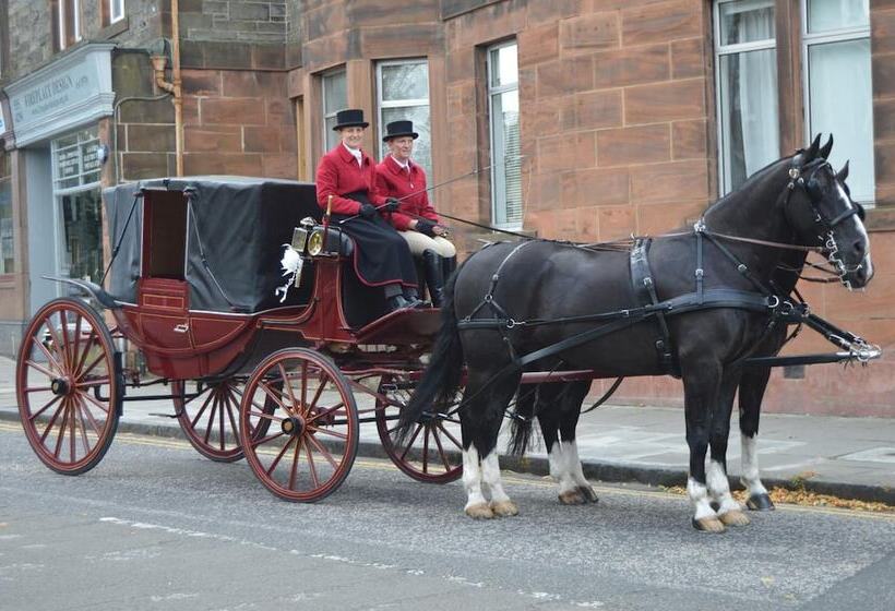 تختخواب و صبحانه A Haven Townhouse