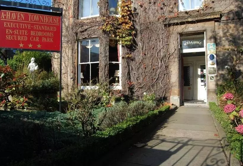 تختخواب و صبحانه A Haven Townhouse