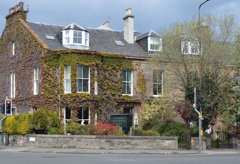 تختخواب و صبحانه A Haven Townhouse