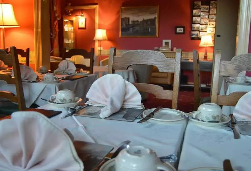 تختخواب و صبحانه A Haven Townhouse