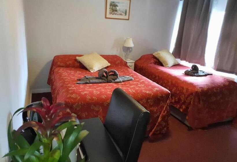 민박 Stansted Lodge Elsenham