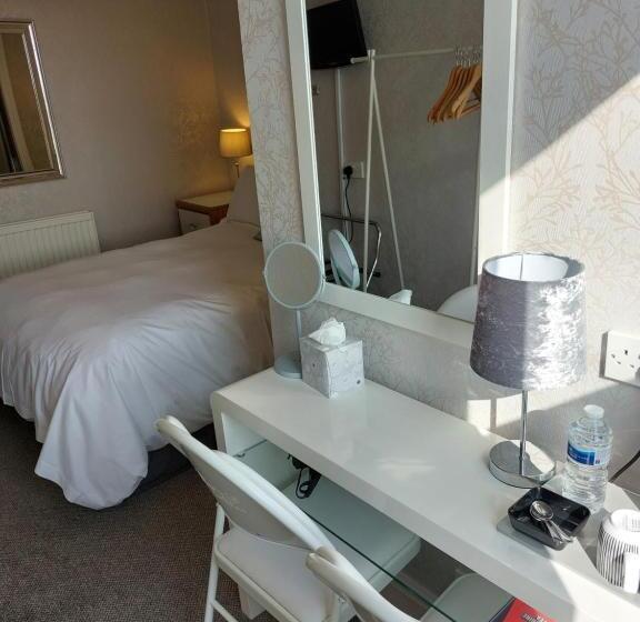 تختخواب و صبحانه Storrbeck Guest House