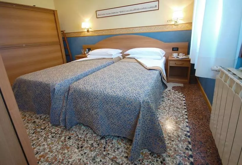 בית מלון כפרי Antica Villa Graziella Venice   Atika & Atif