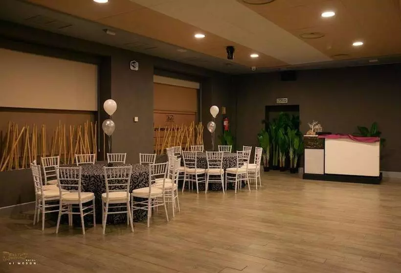 Отель El Mesón