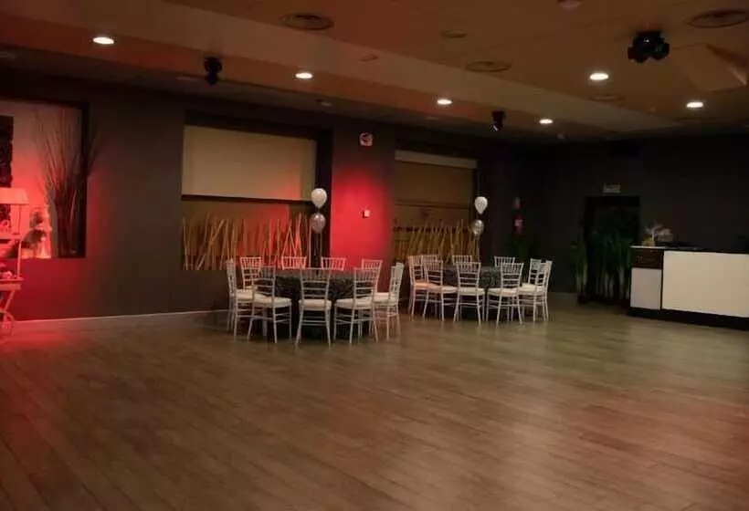 Отель El Mesón