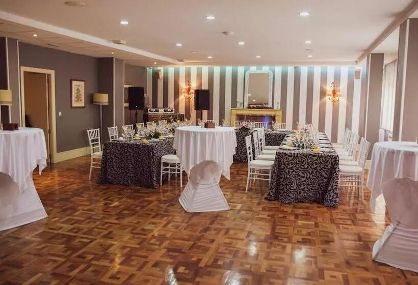 Отель El Mesón