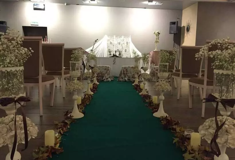 Отель El Mesón