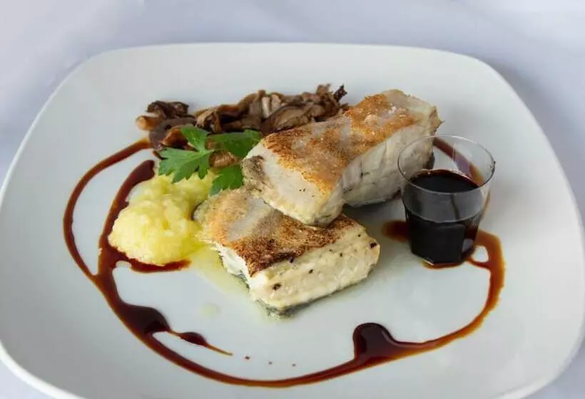 Отель El Mesón