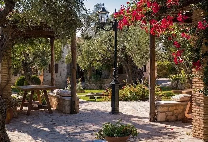 هتل Paliokaliva Apartments And Villas