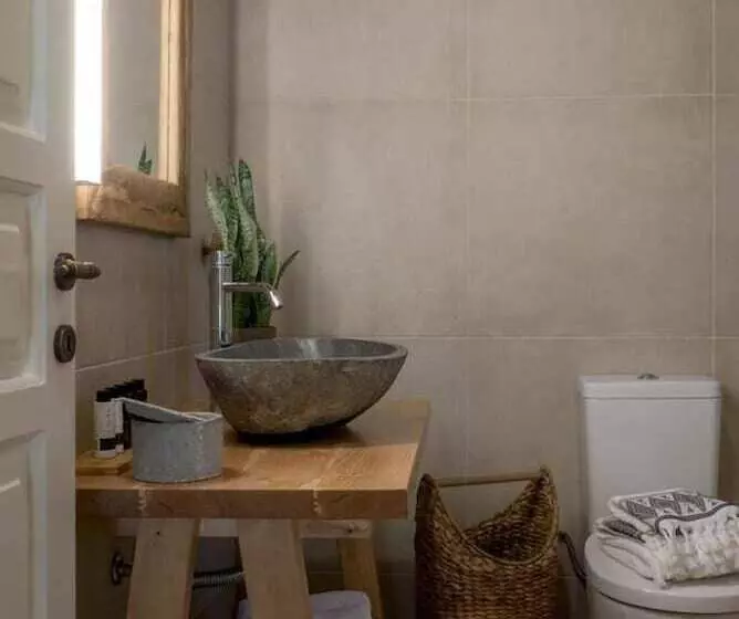 هتل Paliokaliva Apartments And Villas