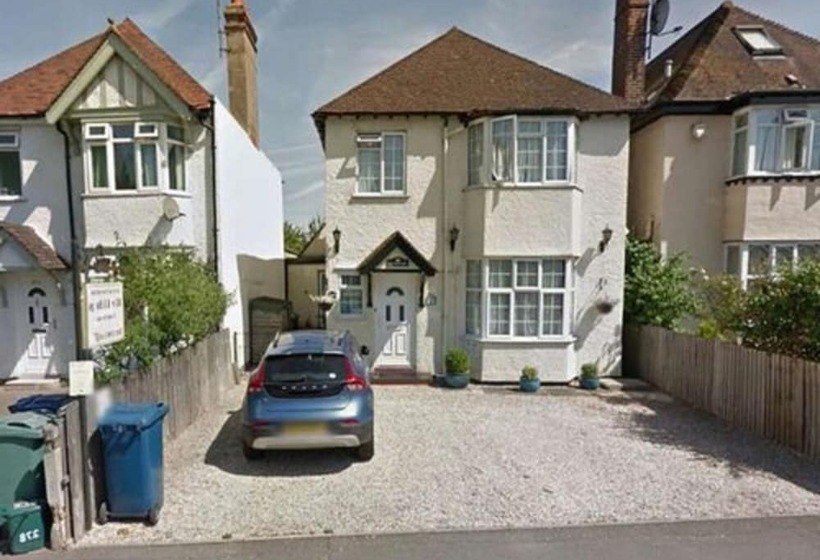 فندق The Ridings Guest House