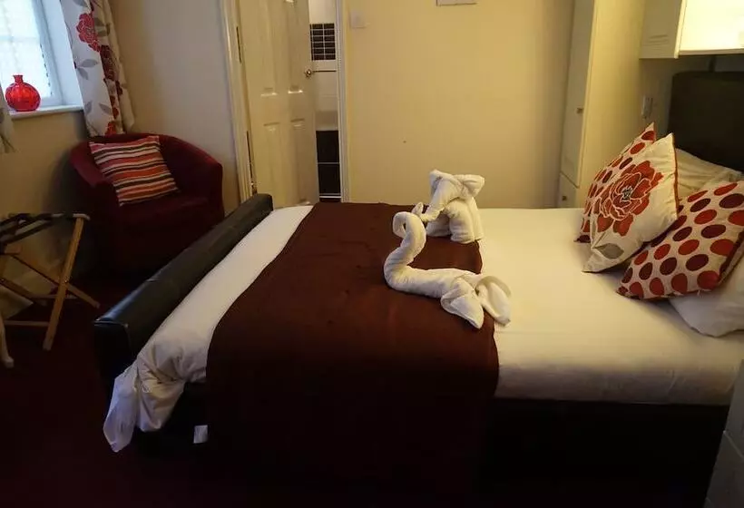 בית מלון כפרי The Ridings Guest House