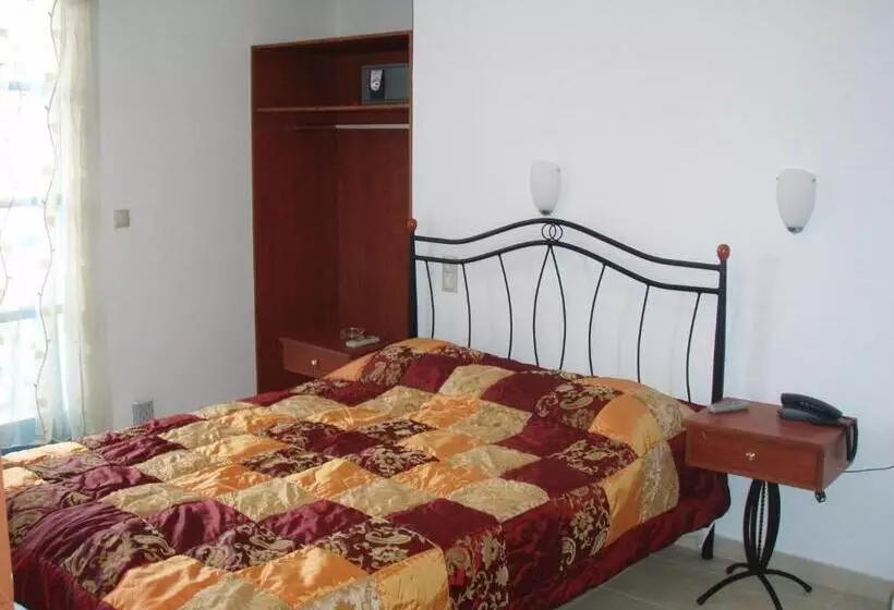 ホテル Vakhos Island