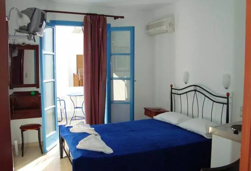 ホテル Vakhos Island